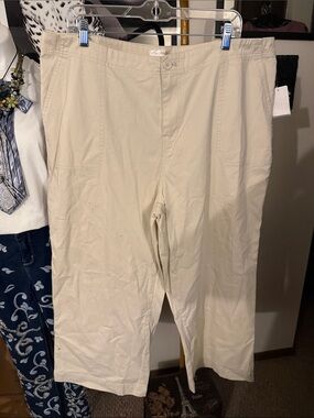 Women’s Khaki Casual Pants